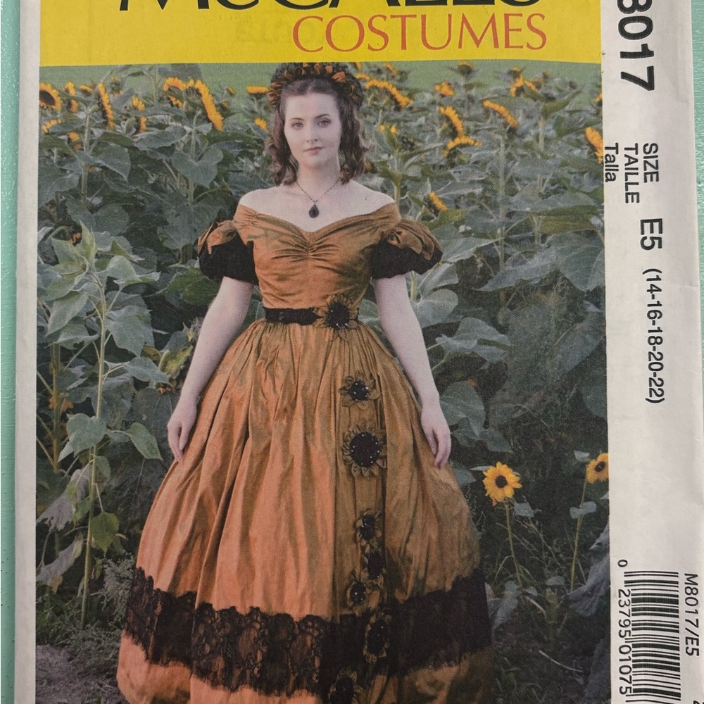 McCall’s M8017 Misses Cosplay Halloween Costume Renaissance